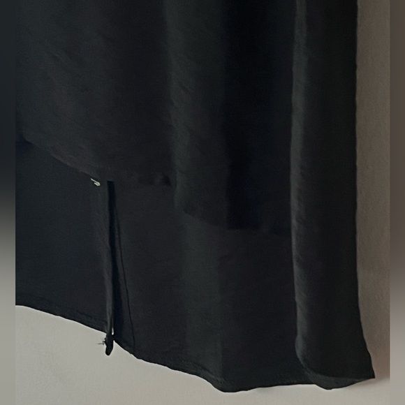 Women’s Short Sleeve Blouse With Back Button Details NWOT - Picture 2 of 10